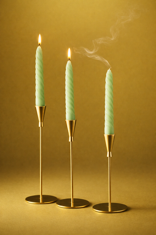 Kit 3 candelabros em metal