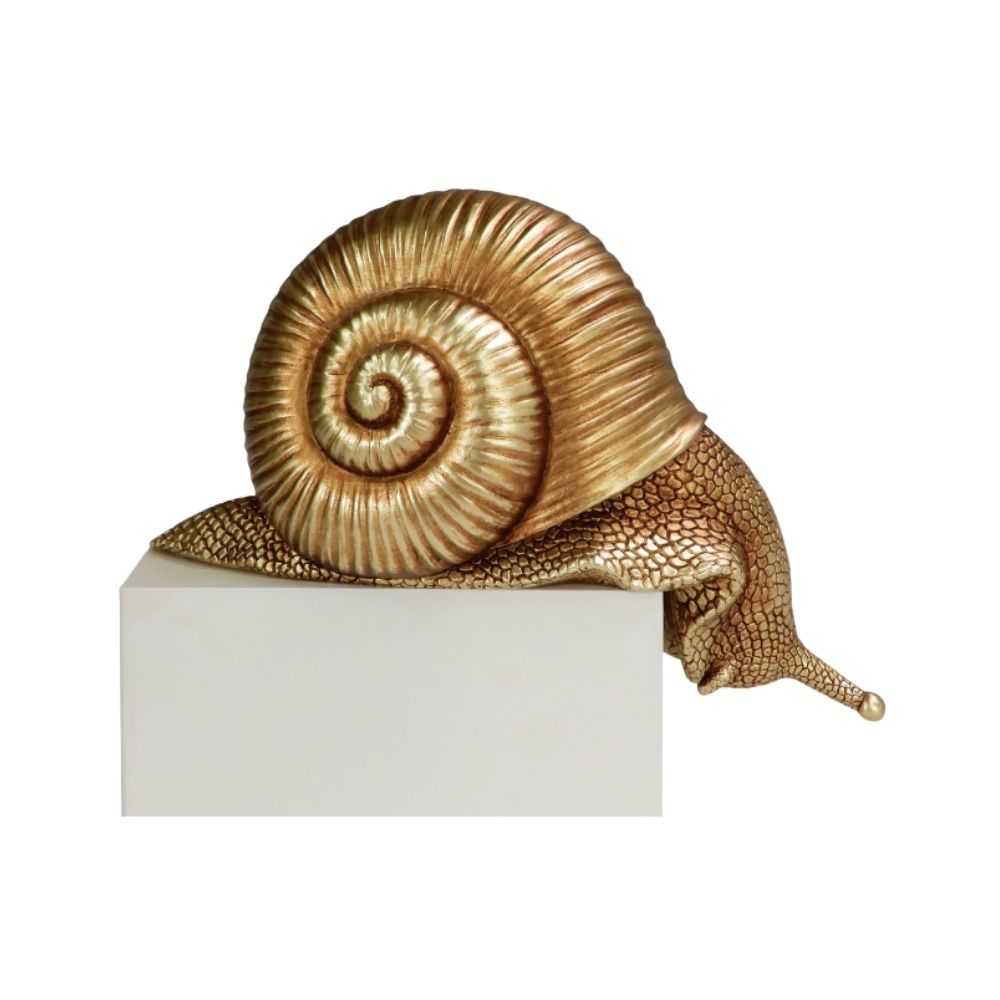 Escultura de caracol Dourado de beirada em poliresina com pintura dourada - 13x22,8x9,1cm - Il Nido